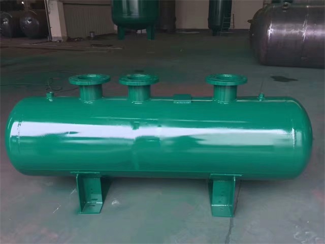 1679991473376569.jpeg 新河新河新河蒸汽分气缸1.jpeg